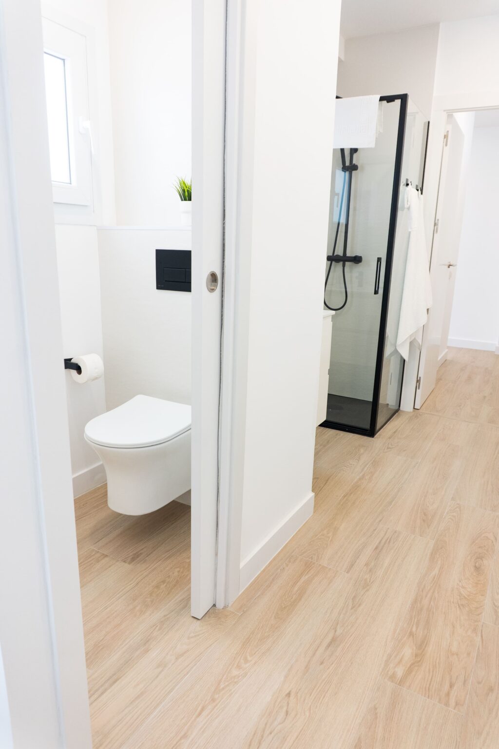 En-suite bathroom
